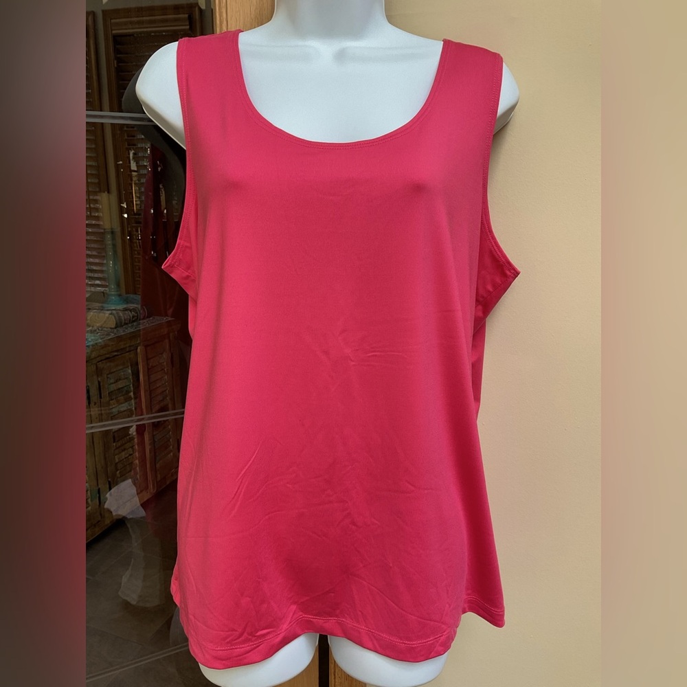 Chico’s ladies tank top. EUC.